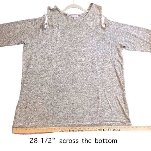 AnyBody Brushed Hacci Cold-Shoulder Top. Gray. Size 2X. - Picture 11 of 12